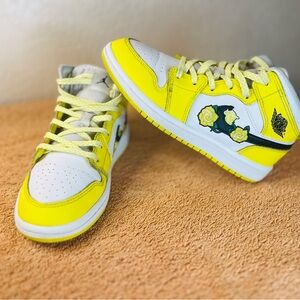 Nike Air Jordan 1 SE Floral Yellow Rose White AV5173-700 Shoes Size 1Y PS